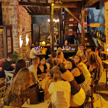 Hotel Old House Pub Antalya