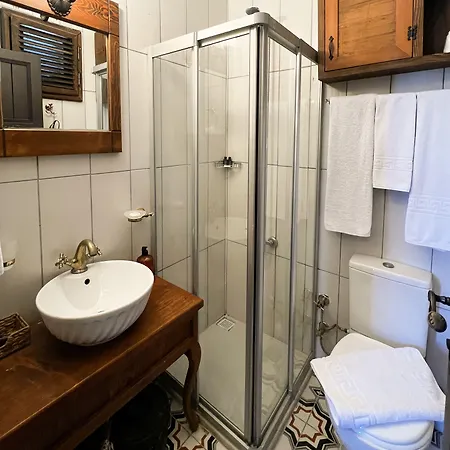 호텔 Old House Pub 안탈리아