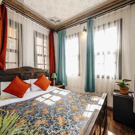 Hotel Old House Pub Antalya