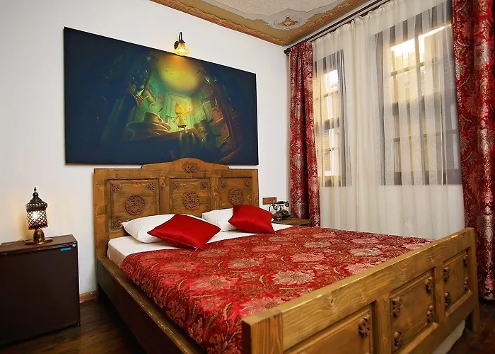Old House Pub Hotel *