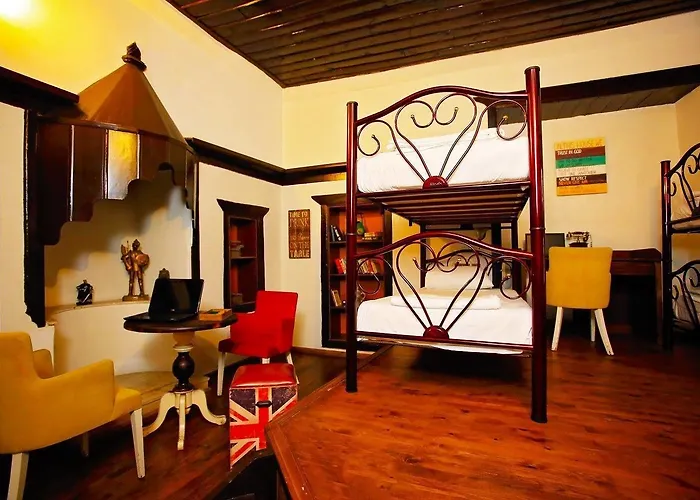 Old House Pub Hotel