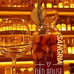 Hotel Old House Pub