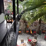 Hotel Old House Pub Antalya