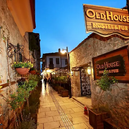 酒店 Old House Pub